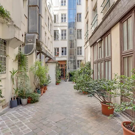 Apartment Votre Havre De Paix Au Coeur De By Weekome